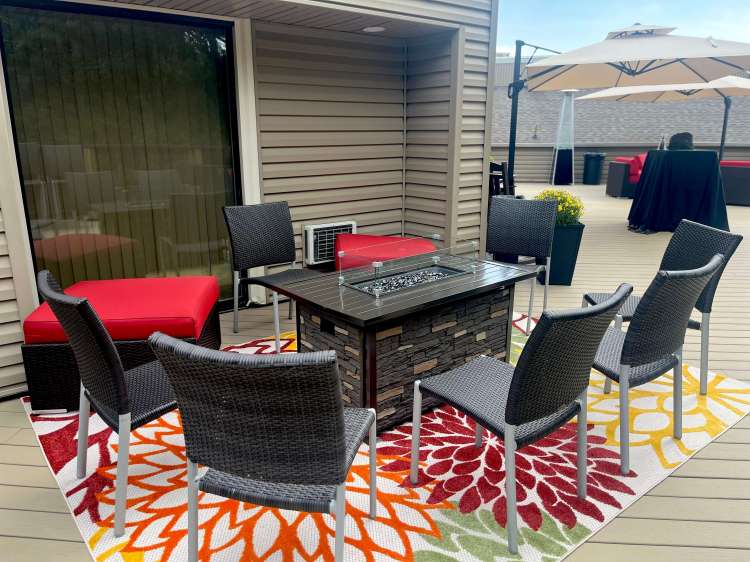 Fairfield Bay Conference Center Outdoor Seating